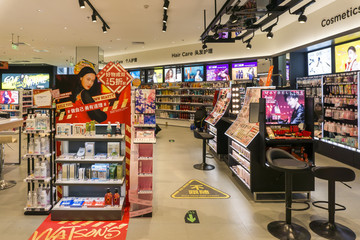 日化用品店 化妝品零售的新趨勢(shì)與運(yùn)營策略
